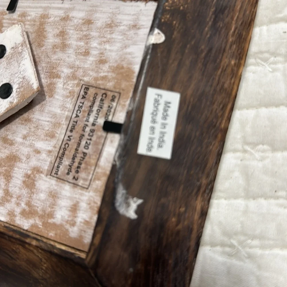 Inde distressed frame